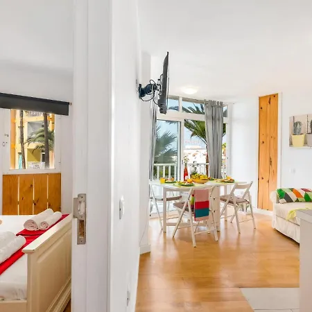 M01B Welcoming Accommodation Las Americas Appartement *